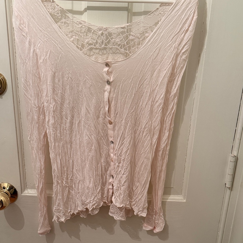 Free People soft pink and feminine long sleeved blouse with mesh laceback, xs
